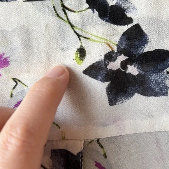 Kismet White Floral Blouse - Picture 10 of 13